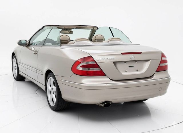 2004 Mercedes-Benz CLK CLK 320 2dr Convertible - 22937892 - 3