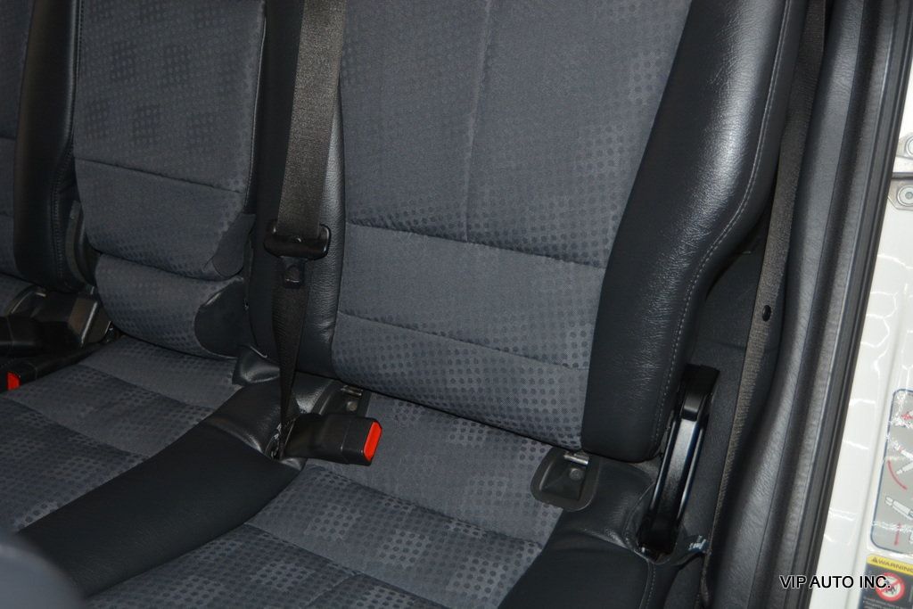 2004 Mercedes-Benz M-Class ML350 4MATIC 4dr 3.5L - 22973878 - 23