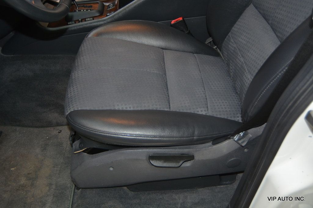 2004 Mercedes-Benz M-Class ML350 4MATIC 4dr 3.5L - 22973878 - 25