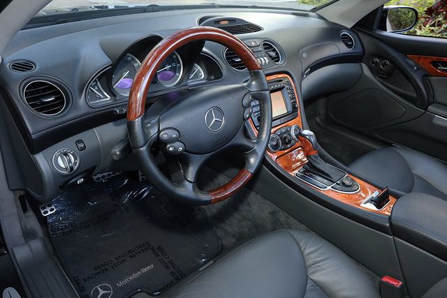 2004 Mercedes-Benz SL-Class SL500 2dr Roadster 5.0L - 22980472 - 32