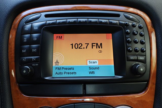 2004 Mercedes-Benz SL-Class SL500 2dr Roadster 5.0L - 22980472 - 37