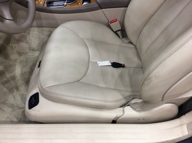 2004 Mercedes Benz SL 500 photo 11