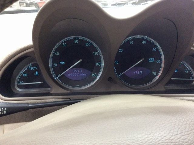 2004 Mercedes Benz SL 500 photo 13
