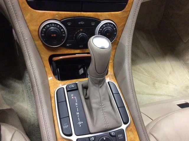 2004 Mercedes Benz SL 500 photo 19