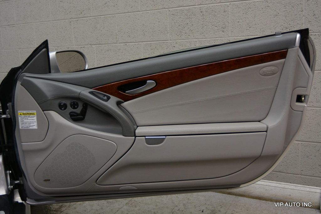 2004 Mercedes-Benz SL-Class SL500 2dr Roadster 5.0L - 22994749 - 11
