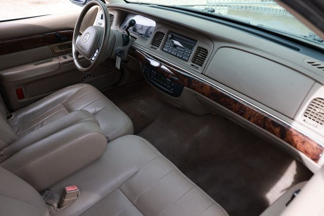 2004 Mercury Grand Marquis 4dr Sedan LS Ultimate - 22991967 - 20