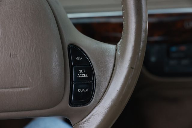 2004 Mercury Grand Marquis 4dr Sedan LS Ultimate - 22991967 - 31