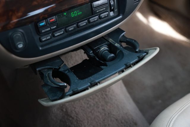 2004 Mercury Grand Marquis 4dr Sedan LS Ultimate - 22991967 - 37