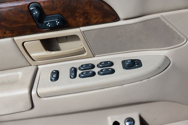 2004 Mercury Grand Marquis 4dr Sedan LS Ultimate - 22991967 - 43