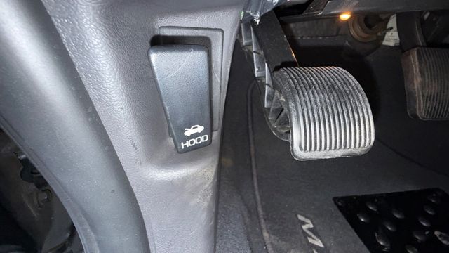 2004 Mercury Marauder 4dr Sedan - 22984333 - 70