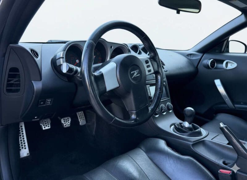 2004 Nissan 350Z 2dr Roadster Enthusiast Manual - 22896444 - 9