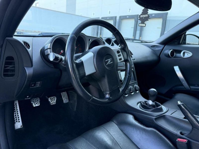 2004 Nissan 350Z 2dr Roadster Enthusiast Manual - 22896444 - 19