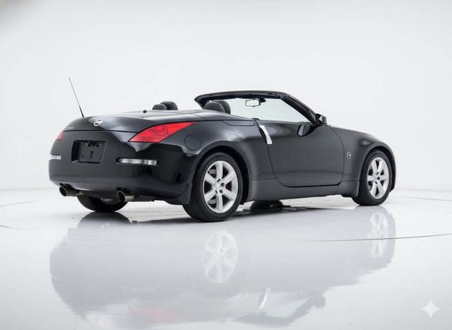 2004 Nissan 350Z 2dr Roadster Enthusiast Manual - 22896444 - 6