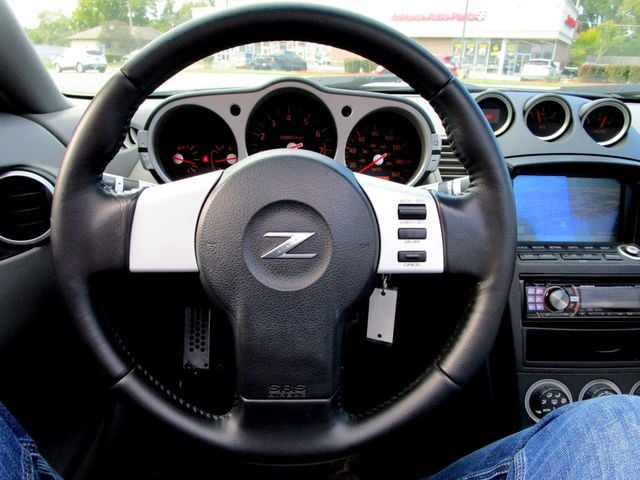 2004 Nissan 350Z 2dr Roadster Touring Manual - 23094764 - 15