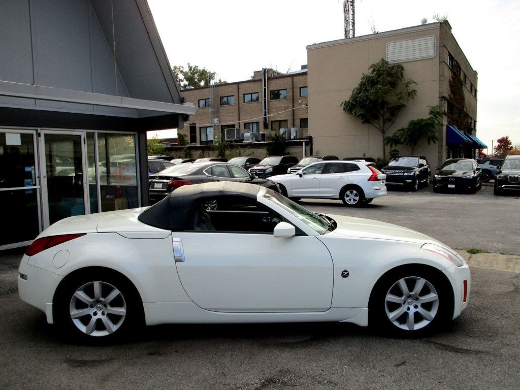 2004 Nissan 350Z 2dr Roadster Touring Manual - 23094764 - 31