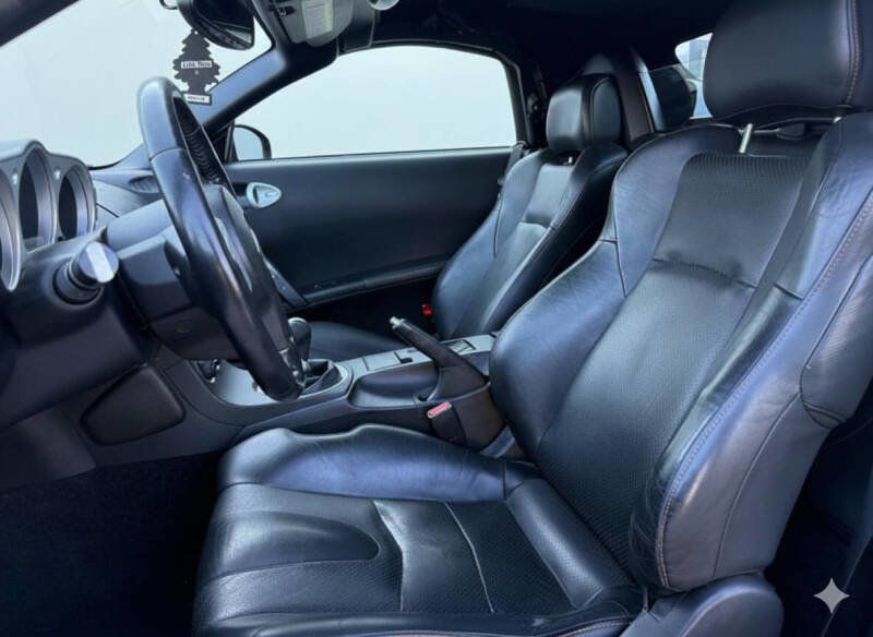 2004 Nissan 350Z Enthusiast 2dr Roadster - 22896444 - 10
