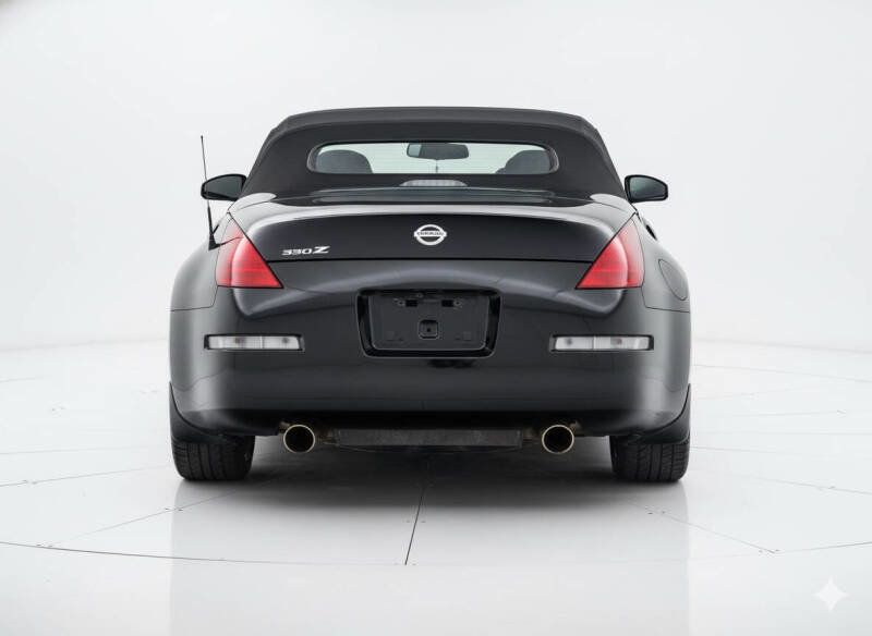 2004 Nissan 350Z Enthusiast 2dr Roadster - 22896444 - 4