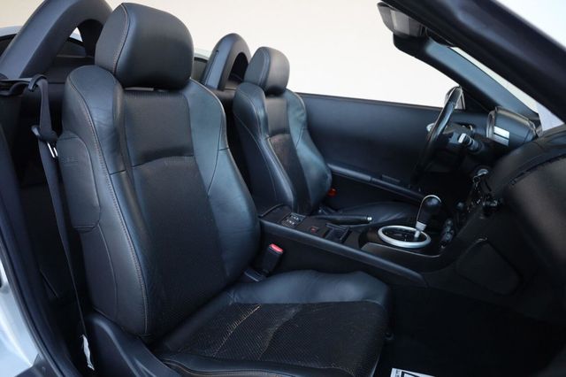 2004 Nissan 350Z Touring - 23061137 - 22