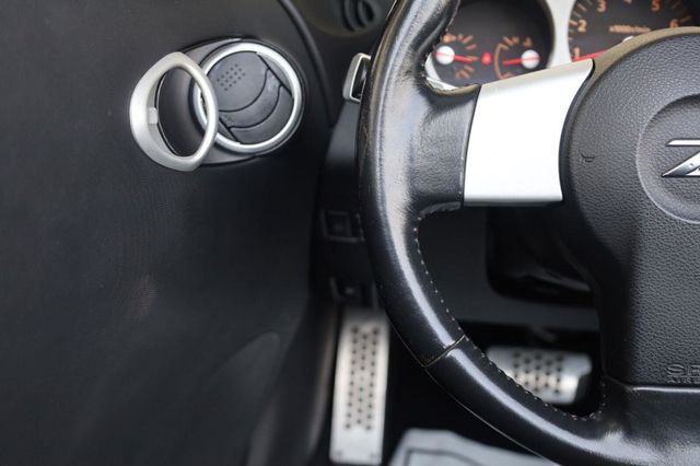 2004 Nissan 350Z Touring - 23061137 - 25