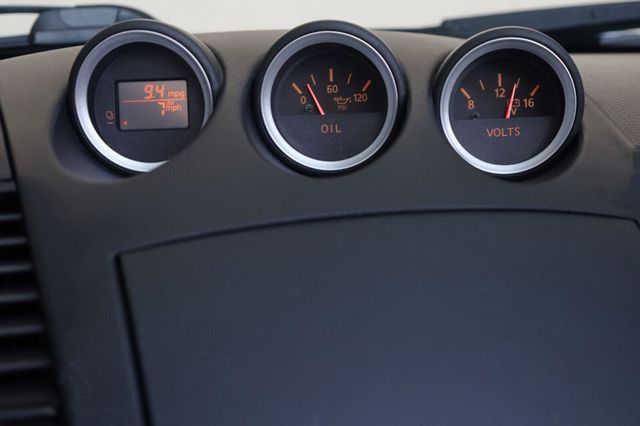 2004 Nissan 350Z Touring - 23061137 - 30