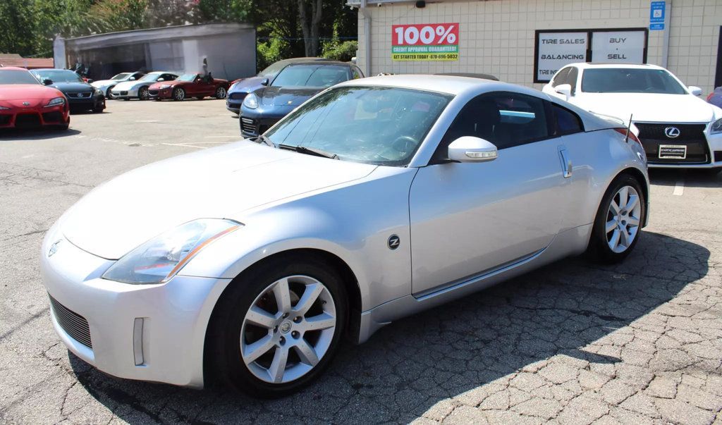 2004 Nissan 350Z Touring photo 3