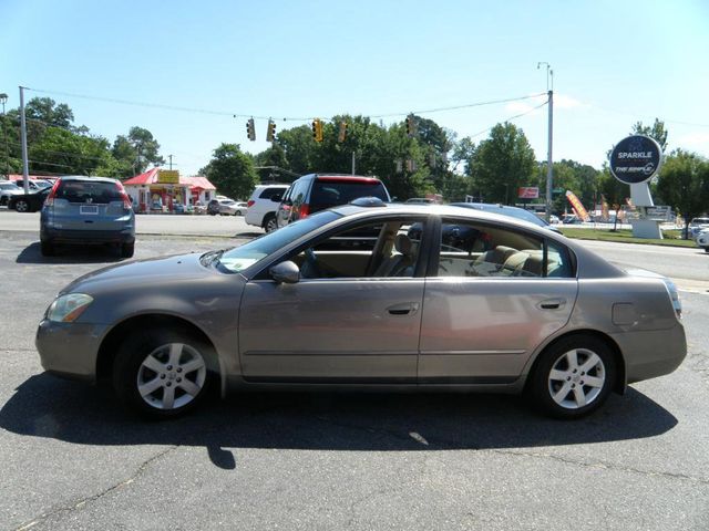 2004 Nissan Altima 4dr Sedan 2.5 SL Automatic - 22909459 - 4
