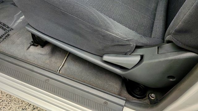 2004 Nissan Frontier 2WD XE King Cab I4 Automatic w/ Value Truck Package - 23012273 - 10