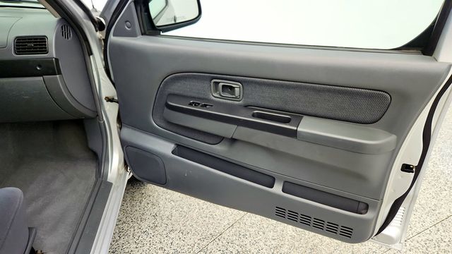 2004 Nissan Frontier 2WD XE King Cab I4 Automatic w/ Value Truck Package - 23012273 - 21