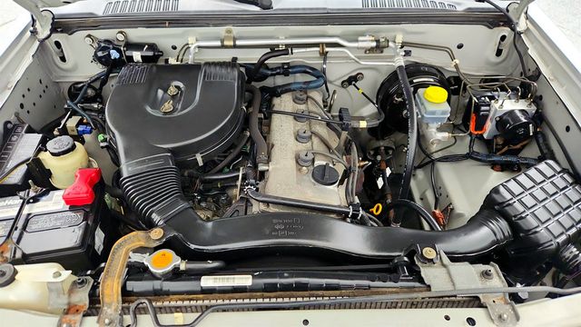 2004 Nissan Frontier 2WD XE King Cab I4 Automatic w/ Value Truck Package - 23012273 - 22