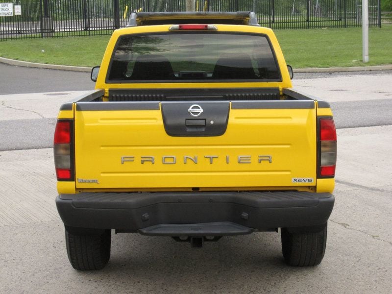 2004 Nissan Frontier 4WD XE Crew Cab V6 Manual Long Bed - 23025046 - 13