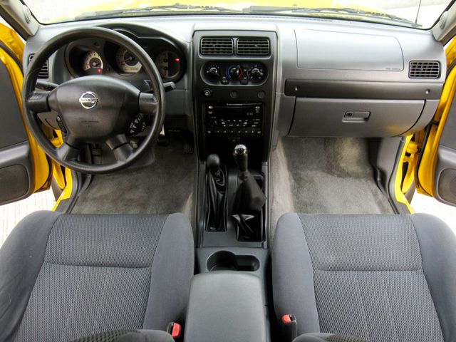 2004 Nissan Frontier 4WD XE Crew Cab V6 Manual Long Bed - 23025046 - 20
