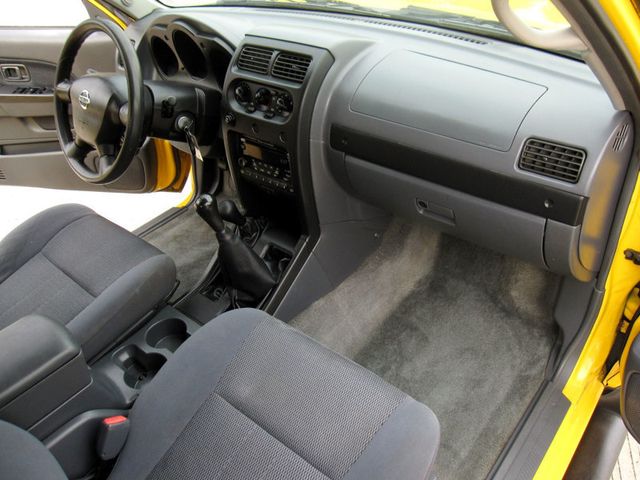 2004 Nissan Frontier 4WD XE Crew Cab V6 Manual Long Bed - 23025046 - 23