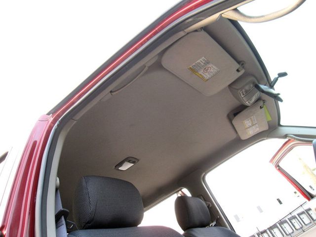 2004 Nissan Frontier 4WD XE Crew Cab V6 Manual Long Bed - 23067320 - 25