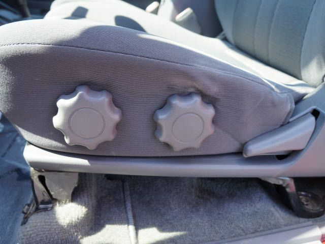 2004 Nissan Frontier 4WD XE-V6 - 11956915 - 11