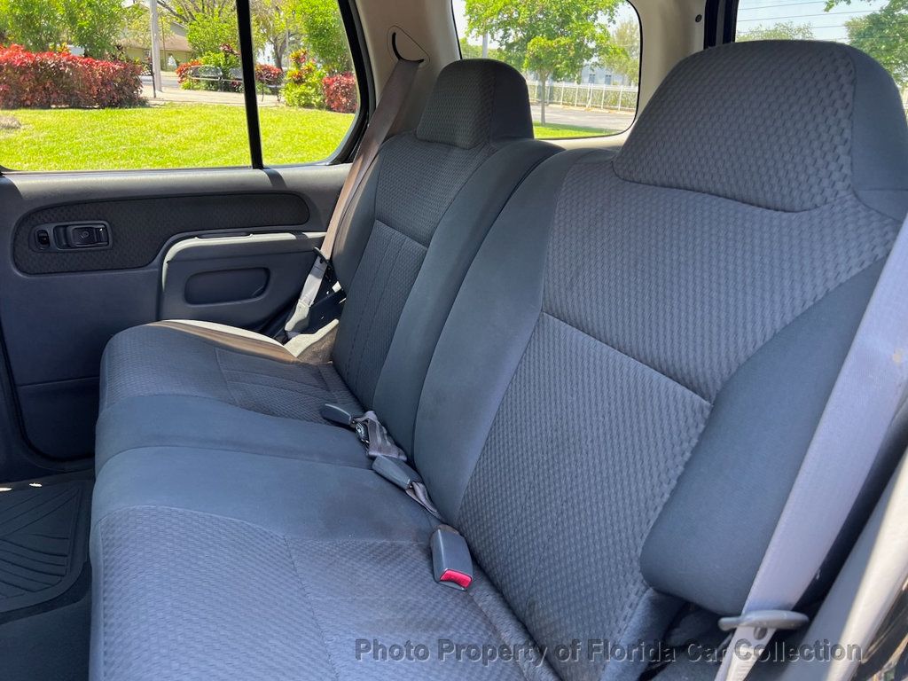 2004 Nissan Xterra SE photo 12