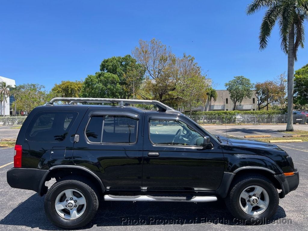 2004 Nissan Xterra SE photo 14
