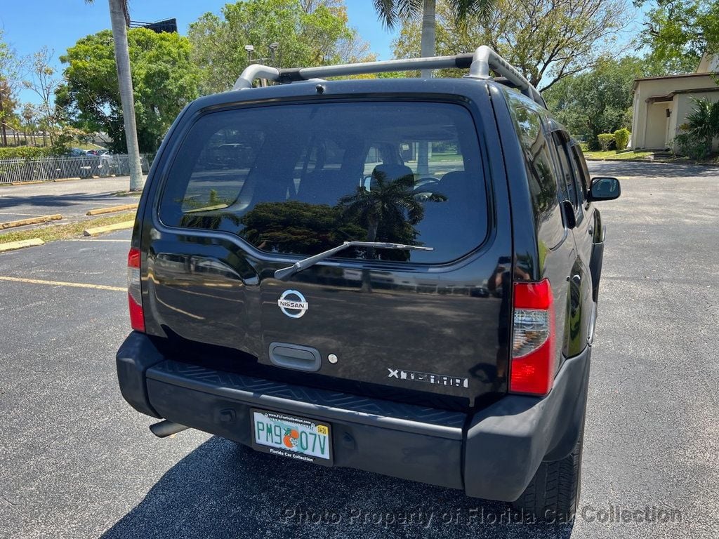 2004 Nissan Xterra SE photo 18