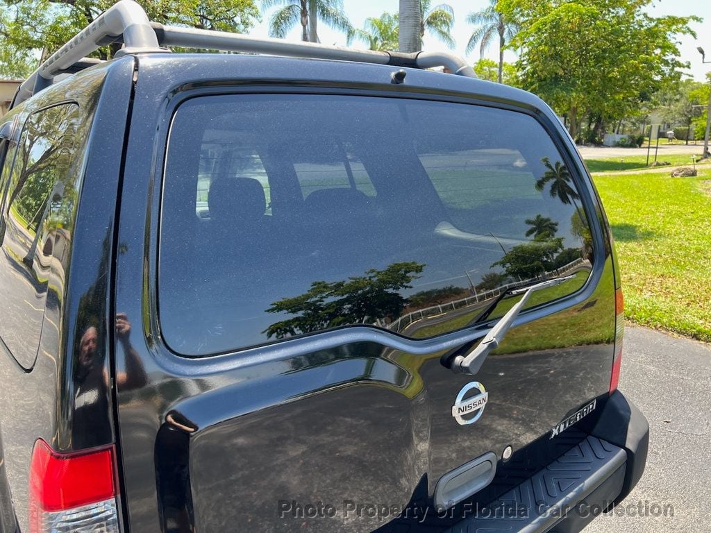 2004 Nissan Xterra SE photo 32