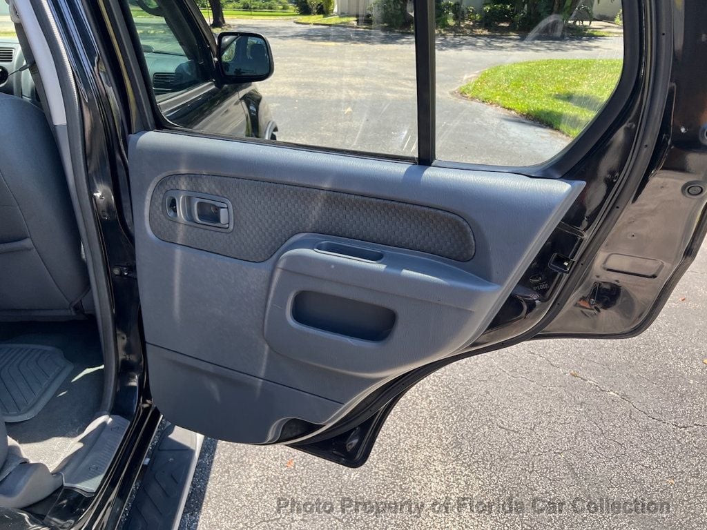 2004 Nissan Xterra SE photo 38