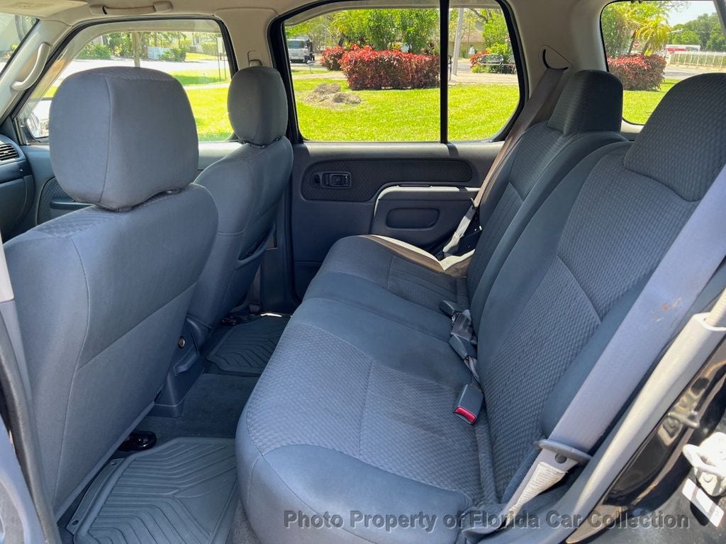 2004 Nissan Xterra SE photo 41