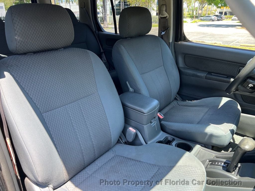 2004 Nissan Xterra SE photo 48