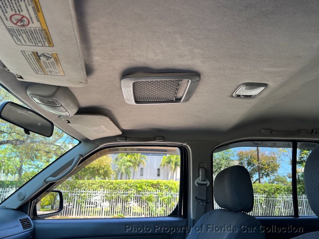 2004 Nissan Xterra SE photo 52