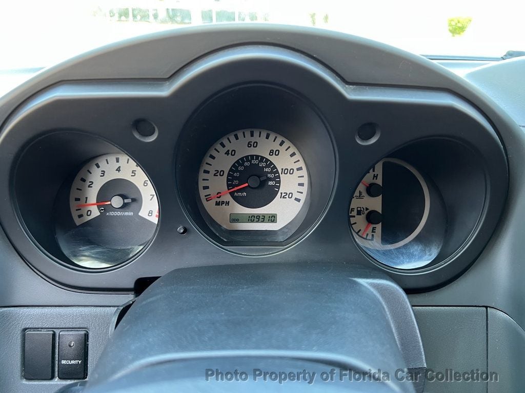 2004 Nissan Xterra SE photo 57