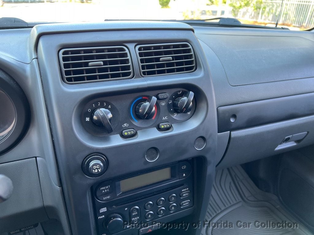 2004 Nissan Xterra SE photo 58