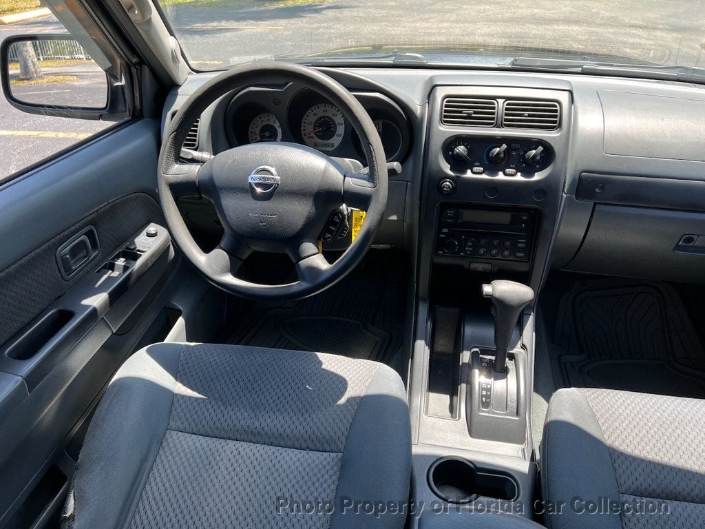 2004 Nissan Xterra SE photo 7
