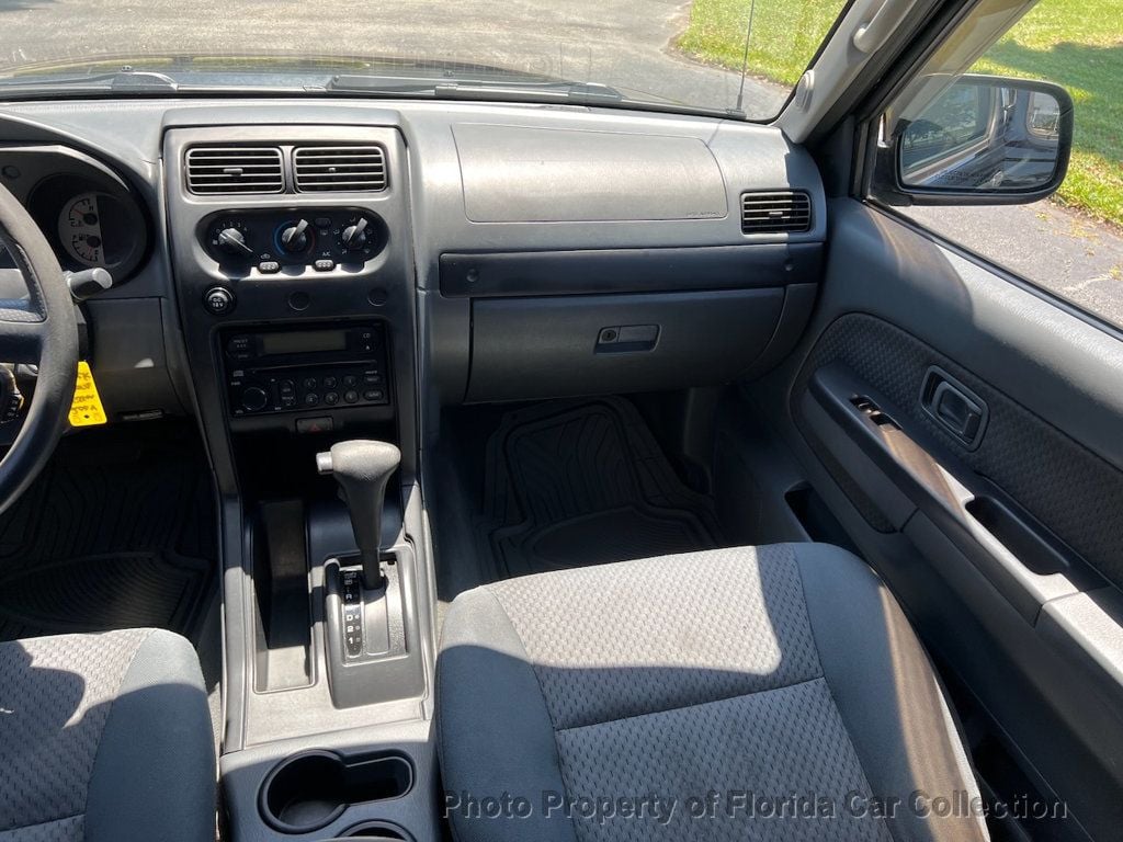 2004 Nissan Xterra SE photo 8
