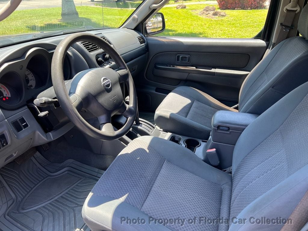2004 Nissan Xterra SE photo 9