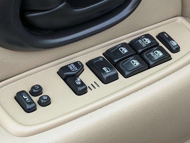 2004 Oldsmobile Bravada 4dr AWD - 22983768 - 10