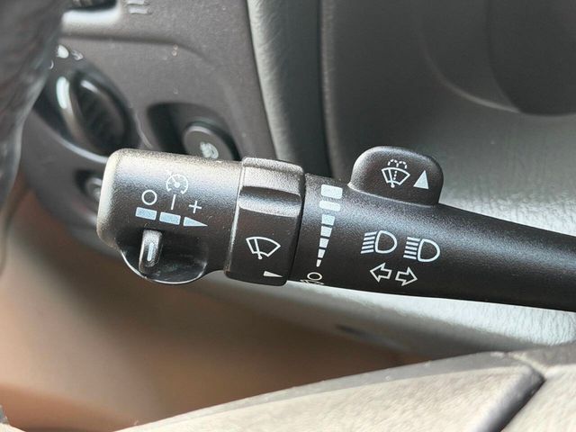 2004 Oldsmobile Bravada 4dr AWD - 22983768 - 32