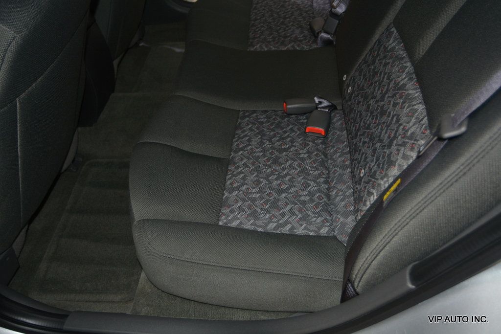 2004 Pontiac Grand Prix 4dr Sedan GT1 - 23002160 - 19